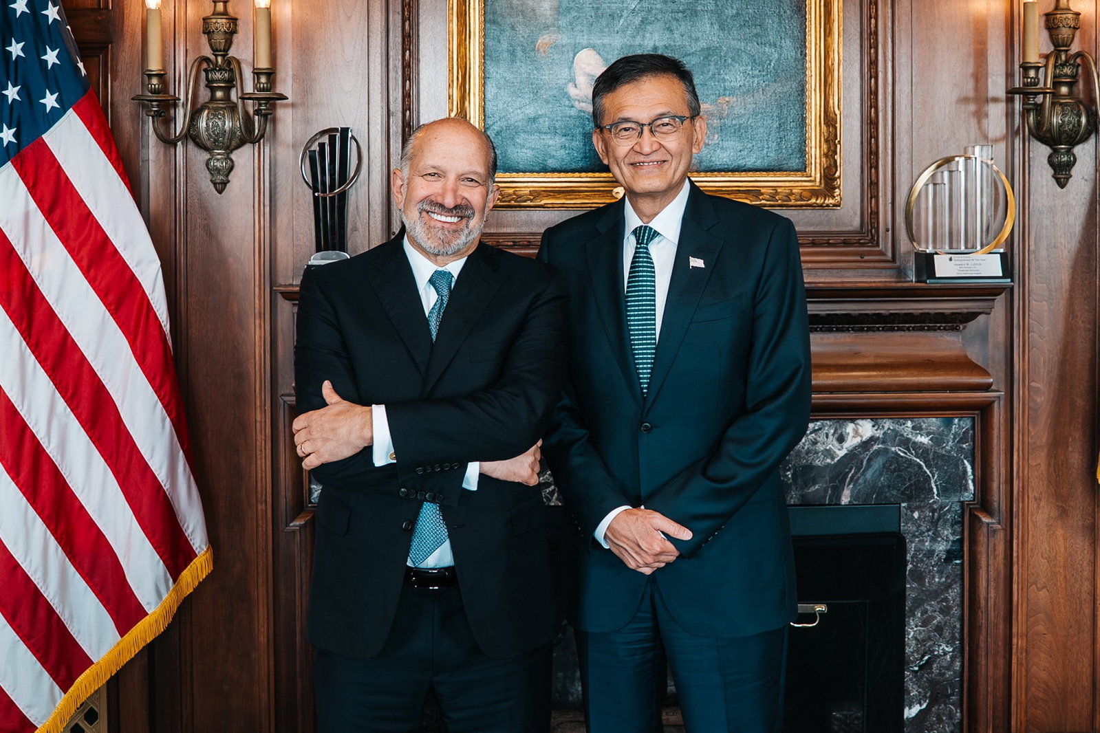 TechDogs-"An Image Of Howard Lutnick, United States Secretary Of Commerce, And Lip-Bu Tan, CEO Of Intel"